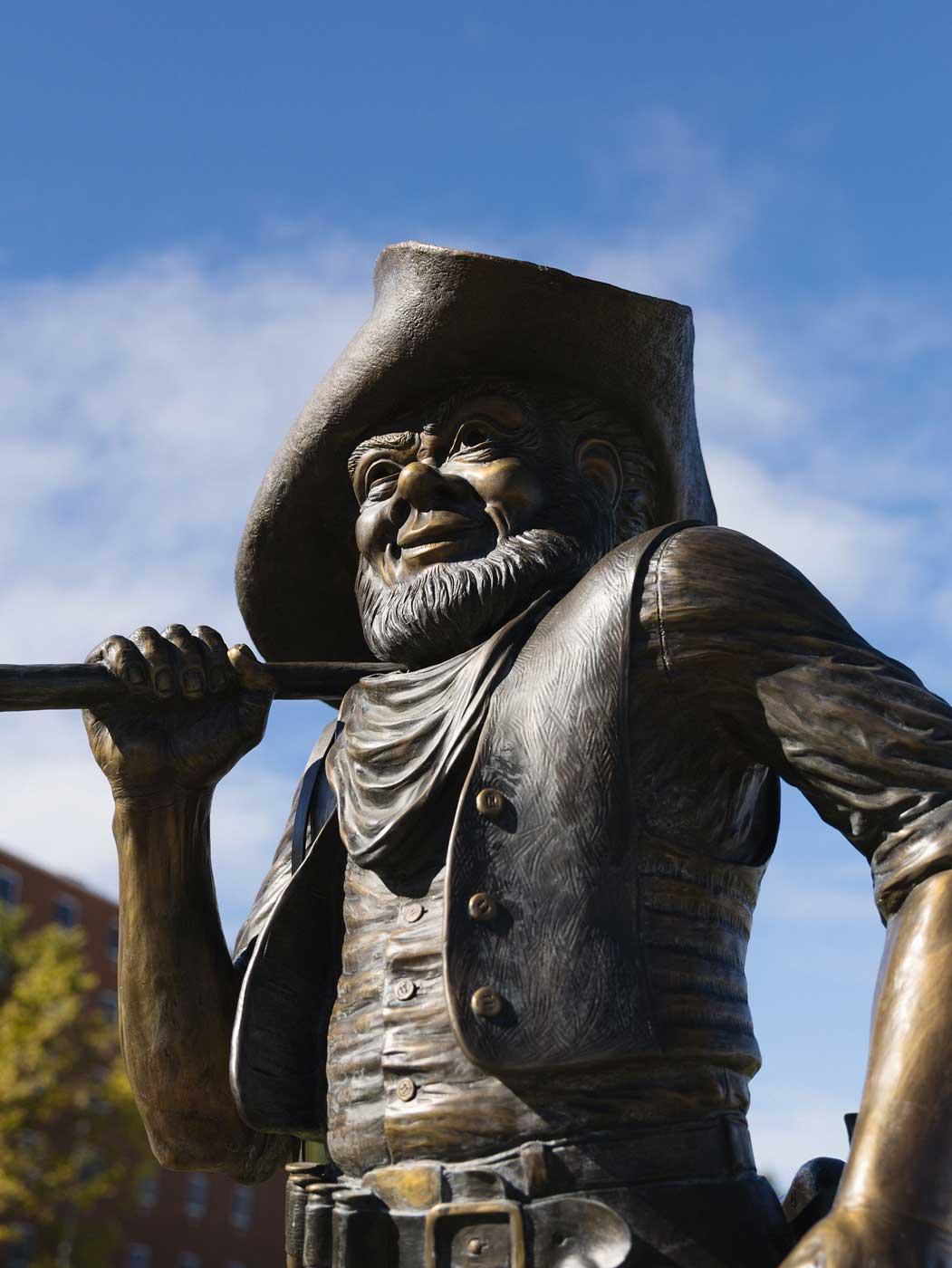 statue of grubby the miner